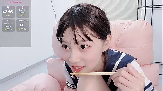 lris-Beauty live sex cam