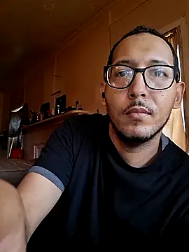 ThrowedWorldWide's cam snapshot