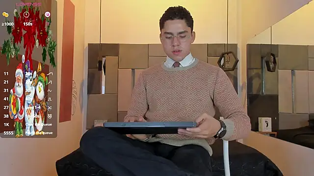 LiamNovak live sex cam