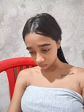 Zoe_Sweett18 live sex cam