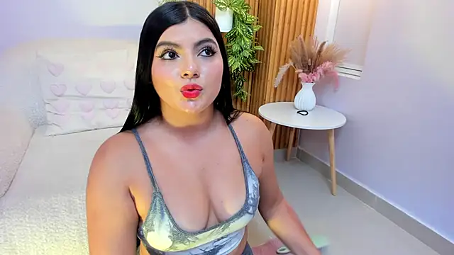 MaddyCute4u live sex cam