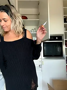 petrouchkaaa_ live sex cam