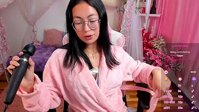 little_xioo_'s cam snapshot