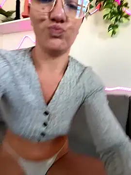 PaulinaSchubert1 live sex cam