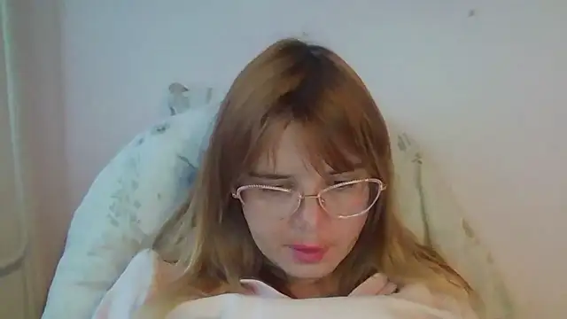 HornyElena's cam snapshot