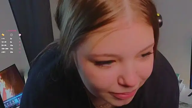 CruzMensch's cam snapshot