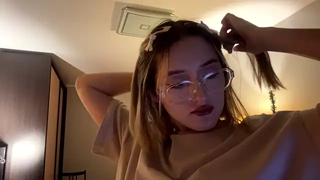 Emily_lyy's cam snapshot