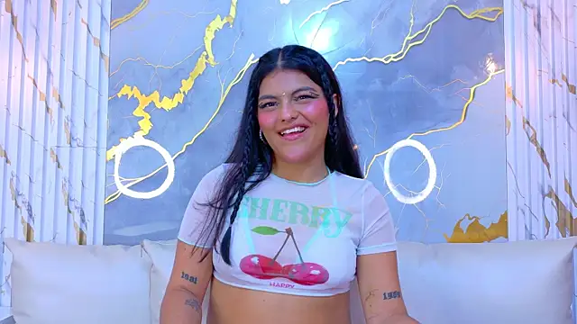 NIKIBUNNY's cam snapshot