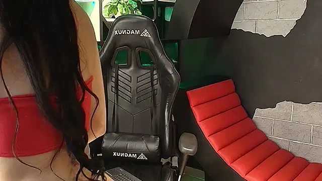 kinkytattobabe's cam snapshot