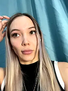 MoonSprinkle's cam snapshot