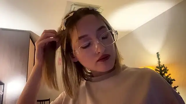 Emily_lyy's cam snapshot