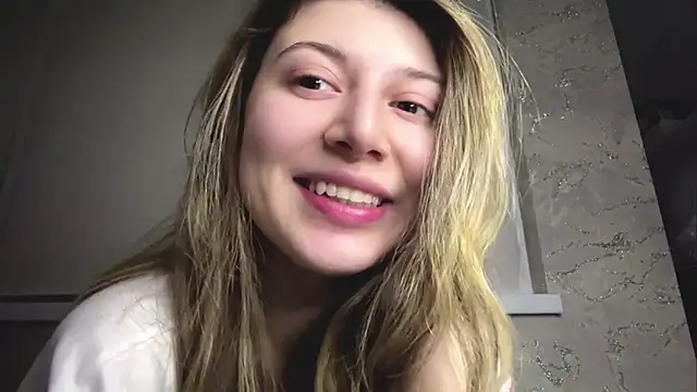 lunary_dr's cam snapshot