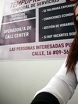 Mia-Glow live sex cam