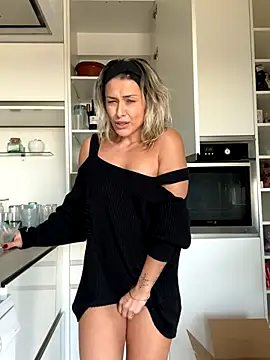 petrouchkaaa_ live sex cam