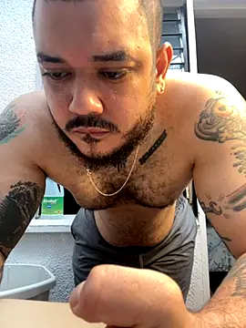 El_Titan1998 live sex cam