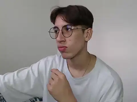 Dio__morningstar's cam snapshot