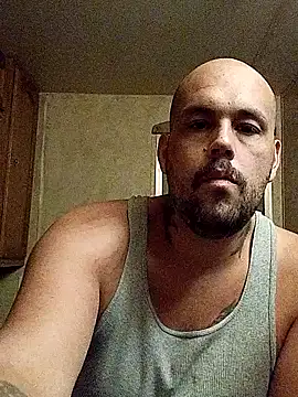 BigriskDaddy92's cam snapshot