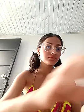 Ary-18 live sex cam