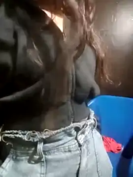 Mahi677 live sex cam