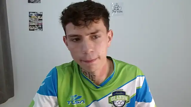 hot_teo_'s cam snapshot