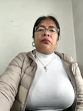 __valentina18 live sex cam