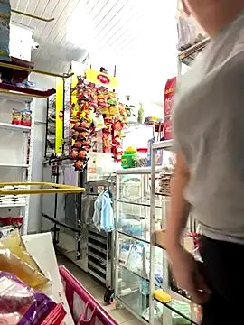 IAM_VALERI live sex cam