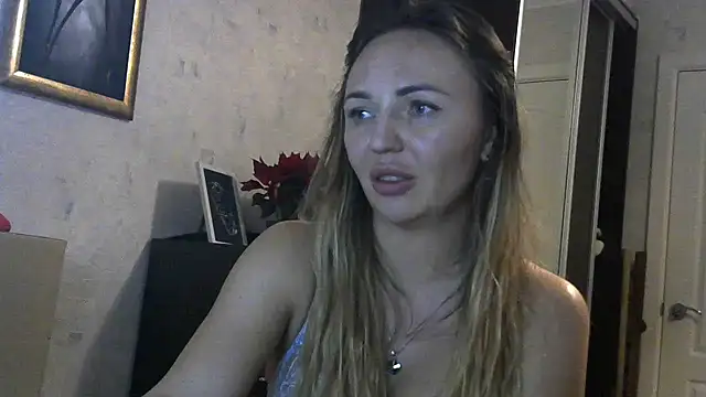 AngelinaLove28's cam snapshot