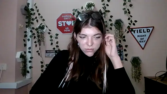 Sweeet_Emilyy's web cam