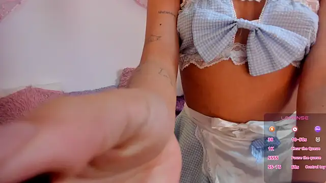 little_xioo_'s cam snapshot