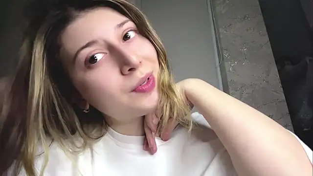 lunary_dr's cam snapshot