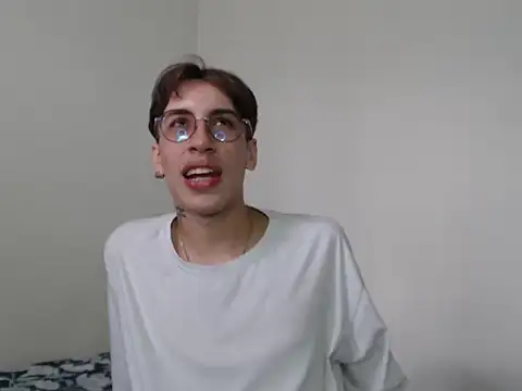 Dio__morningstar's cam snapshot