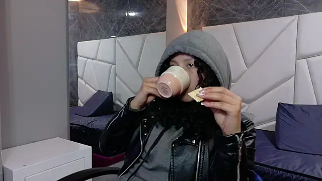 pettymoon1's cam snapshot