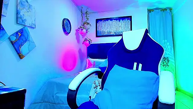 Adil_aminn's cam snapshot