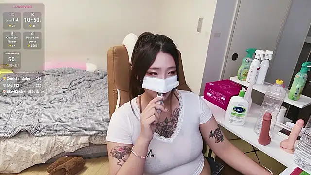 Milk_Sola live sex cam