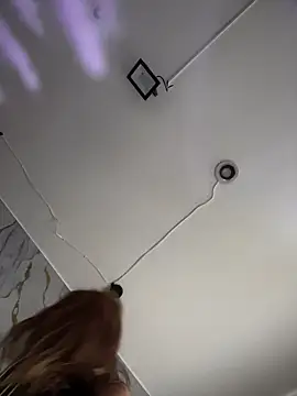 sara_calderon's cam snapshot