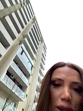 NicollleDiamondd live sex cam