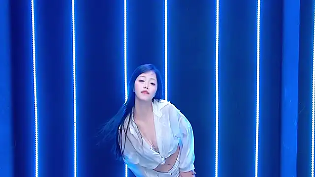 queen-001 live sex cam