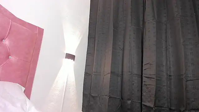 Mia_Allenn's web cam