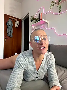 PaulinaSchubert1 live sex cam