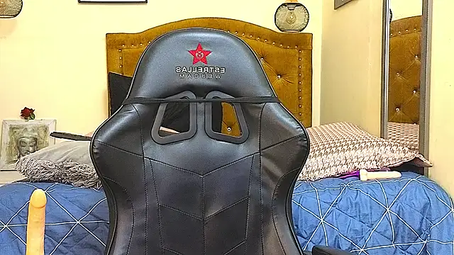 Lily_Sanderss's cam snapshot