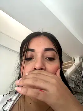 _SARA_69 live sex cam