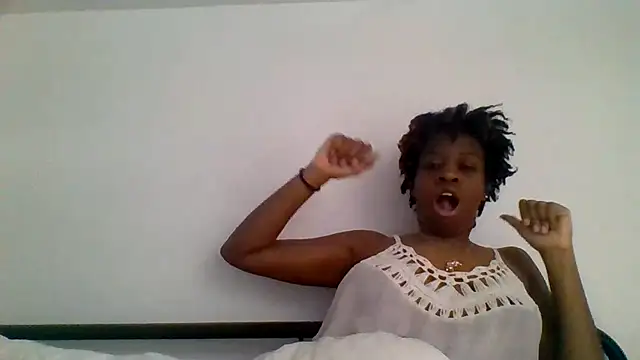 _she_was_a_fairy's cam snapshot