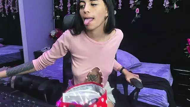 Noah_Jonhs's cam snapshot