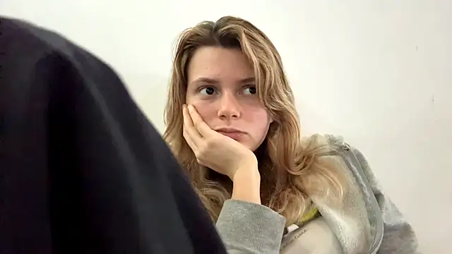 AlanaPostell's cam snapshot