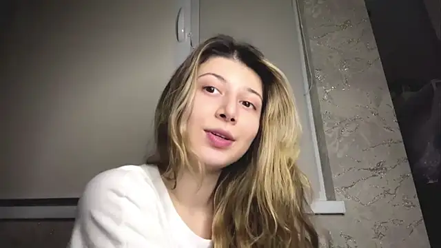 lunary_dr's cam snapshot