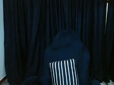 Meggan_James's cam snapshot