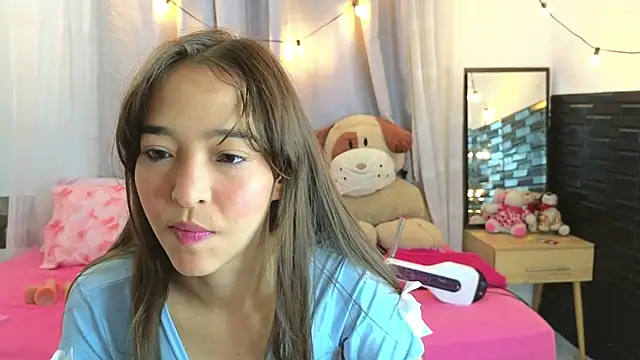 SERAFINA_'s cam snapshot