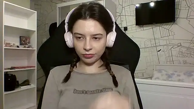 LariceSexy's cam snapshot