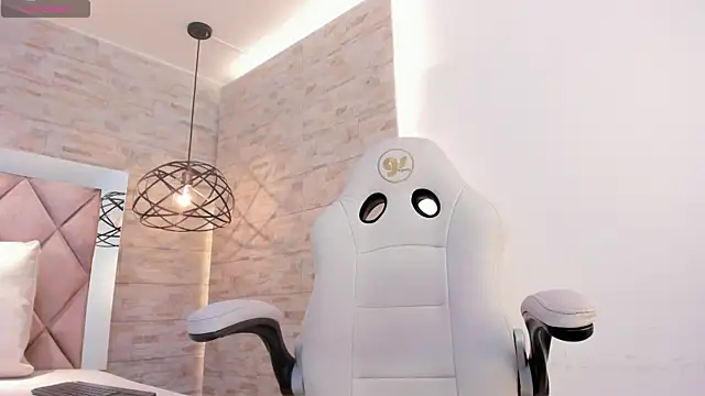 katha_stone's cam snapshot