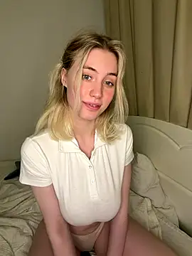 HoneyRay live sex cam